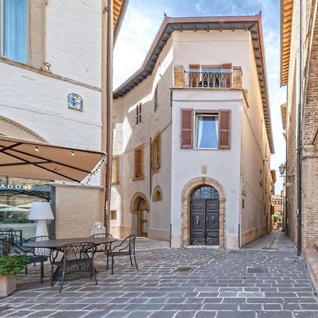 L'Angolo Di Zia Anna Montefalco Exterior foto