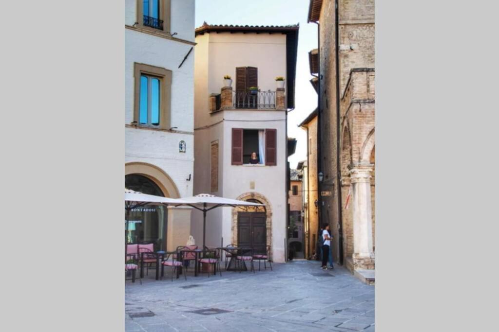 L'Angolo Di Zia Anna Montefalco Exterior foto